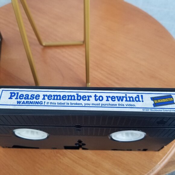 Men in Black II VHS with Blockbuster Rewind Sticker 2002 - Picture 3 of 7